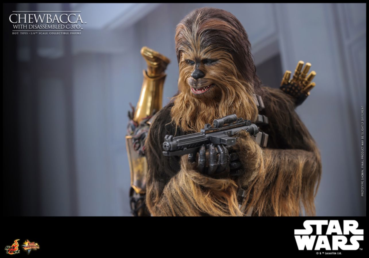 Star Wars - Chewbacca with Disassembled C-3PO 1:6 Scale Collectable Action Figure